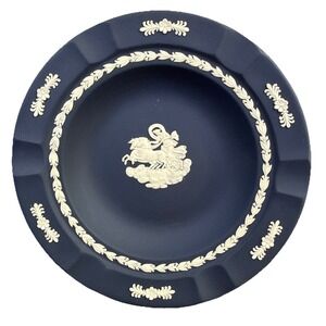 WEDGWOOD JASPERWARE PORTLAND BLUE 7" EXECUTIVE ASHTRAY AURORA VINTAGE